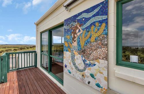 Merita House | The Mermaid's Rest - Whatuwhiwhi Holiday Home
