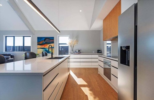 Whitianga House | The Mooring - Whitianga Waterways