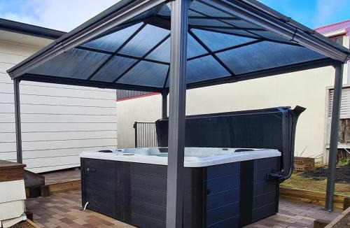 National Park Village House | The Nash - National Park Holiday Home