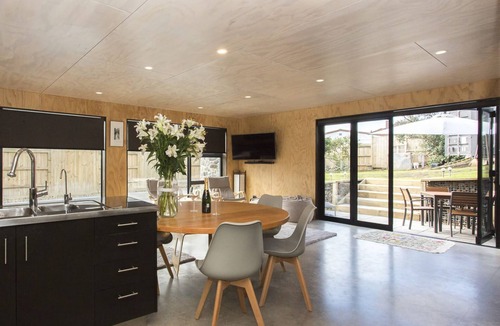 Fitzroy House | THE NATURAL HOME PRIME FITZROY LOCATION