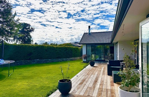 Lowburn House | The Orchard Escape - Cromwell