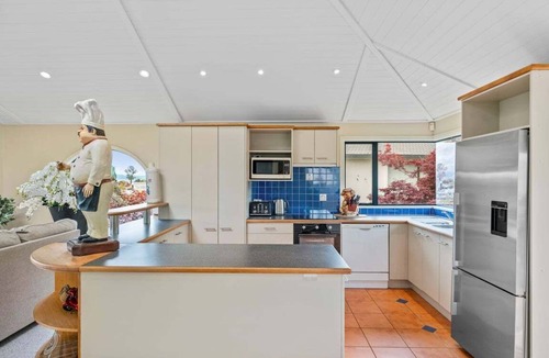 Nukuhau House | The Pier Taupo
