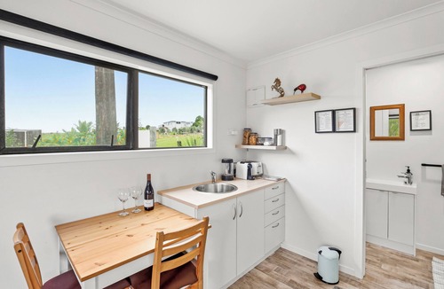 Onerahi Apartment | The place of perfect peace and happiness!