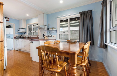 Tauranga House | The Quiet Nook - Tauranga Holiday Home