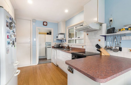 Tauranga House | The Quiet Nook - Tauranga Holiday Home
