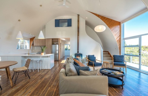 Surfdale House | The Round House