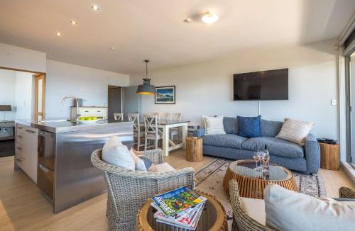 Onetangi Apartment | The Sands - Apartment 5 - Stay Waiheke