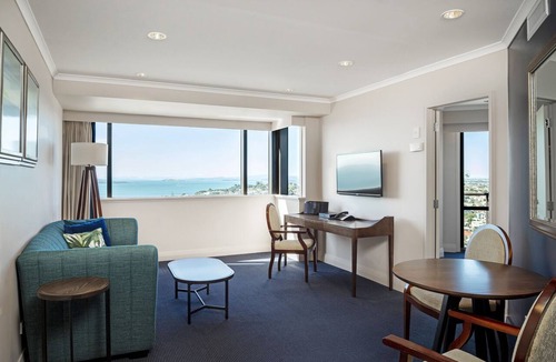 Takapuna Hotel | The Spencer Suites Auckland By Castle