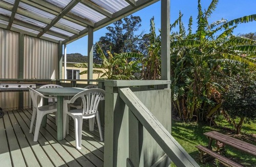 Waihau Bay House | The Treehouse – Whanarua Bay