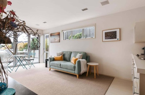 Papamoa Beach House | The Upper Deck