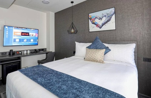 Te Aro Hotel | The Viv Hotel Wellington