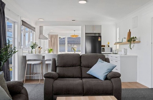 Taupo House | The White Veranda - classic character and modern comfort