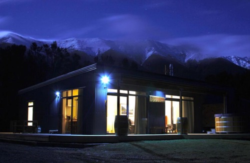 St. Arnaud Villa | The Woodsman's Den