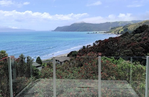Rings Beach House | The Wow House - Modern, Stunning Beach & Ocean Views