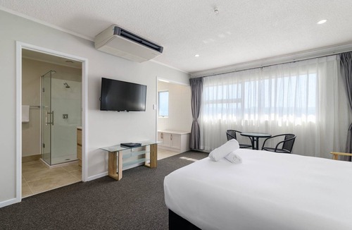 Fenton Street Hotel | Thermal Oak Motel