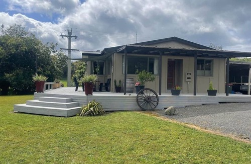 Rotorua District House | Thompson Country Cottage