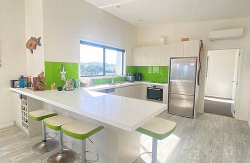 Hihi House | Tidal Views - Hihi Holiday Home