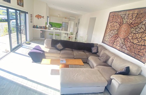 Hihi House | Tidal Views - Hihi Holiday Home
