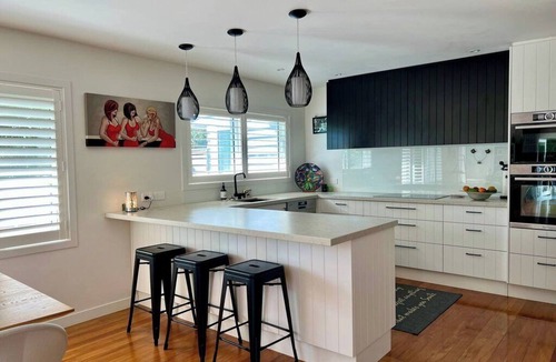 Takapuna House | Townhouse by the Sea by Bespoke Stays