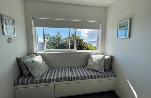 Takapuna House | Townhouse by the Sea by Bespoke Stays