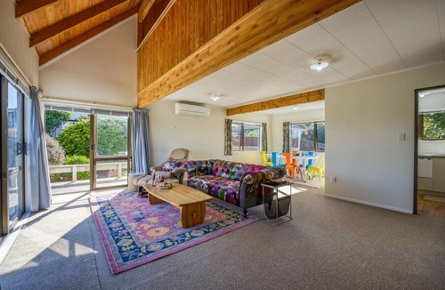 Richmond Heights House | Tranquil Retreat, lake view from rear deck, property backs onto reserve