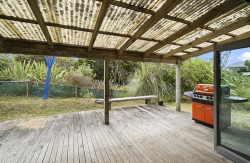 Waikawa Beach House | Tranquilo - Waikawa Beach Holiday Home