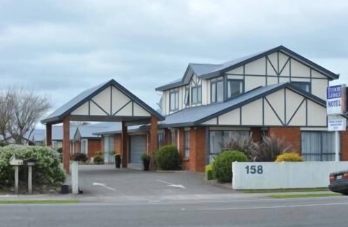Hawera Hotel | Tudor Lodge Motel