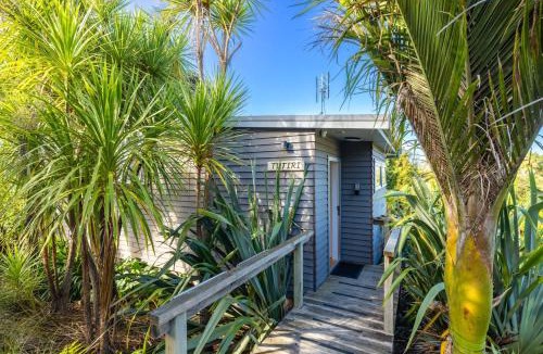 Oneroa House | Tutiri - Oneroa Studio Retreat