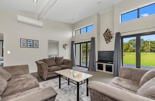 Tutukaka House | Tutukaka Treat - Wellingtons Bay Holiday Home