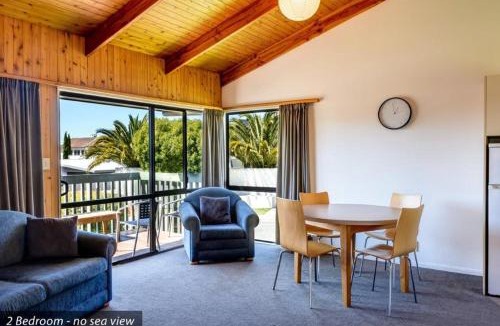 Kaiteriteri House | Two Bedroom Garden View
