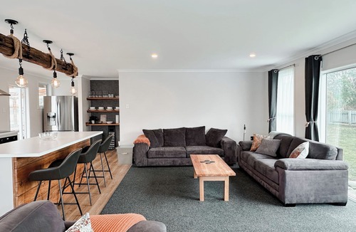 Hokitika House | Two One Two - relaxed and beautifully presented beach house