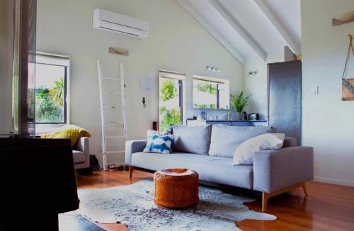 Onetangi House | Two Rooms Onetangi - Onetangi Holiday Home