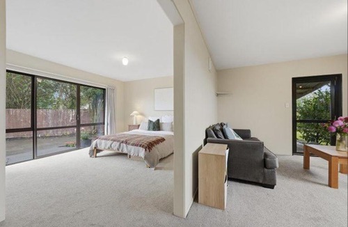 Oxford House | Unfurnished with your own access
