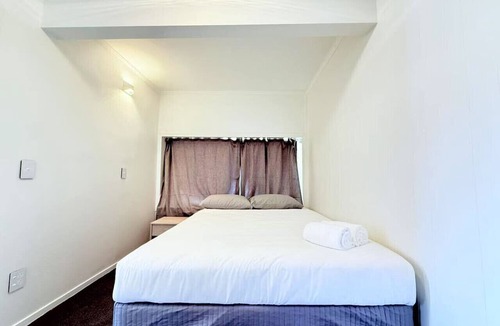 Fenton Street Bed & Breakfast | Unit 5, Fenton Summer Lodge