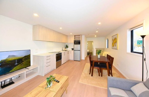 Christchurch City Centre Apartment | Urban Haven on Moorhouse Avenue
