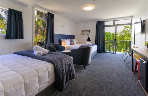 Rotorua Hotel | Urban Lounge Sleepery, SureStay Collection by BW