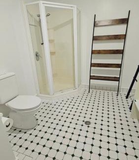 Three Kings House | Urban Retreat 4BR - Private Central Spacious Family-friendly