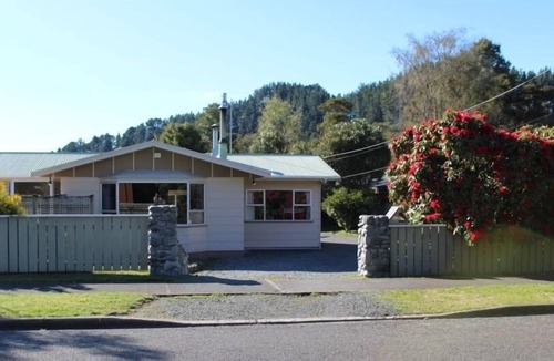 Turangi House | Valhalla Tongariro (wifi) - Fly Fishing, Tongariro Crossing, Skiing