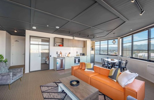 Petone Apartment | Vibrant 3BR Petone Stay w Foosball & Harbour Views