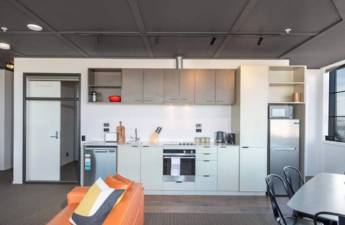 Petone Apartment | Vibrant 3BR Petone Stay w Foosball & Harbour Views