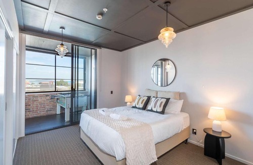 Petone Apartment | Vibrant 3BR Petone Stay with Foosball & City Views