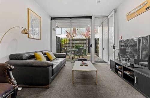 St. Mary's Bay Apartment | Victoria Park Haven w carpark, spa, pool and gym