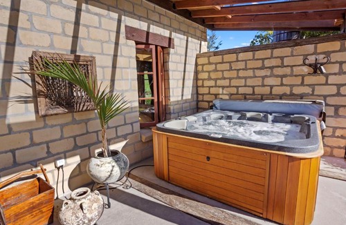 Katikati House | Villa Casa Maria Luxury Tuscan Villa