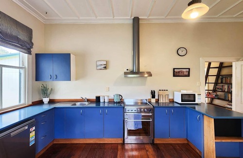 Hahei House | Villa Hahei next to the Kotare Reserve
