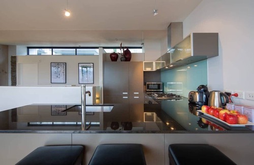 Queenstown Apartment | Villa Pukaki | Gas Fire, Free Parking, Lake Views