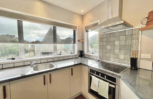 Opunake House | Vinnies Haven - Opunake Holiday Home