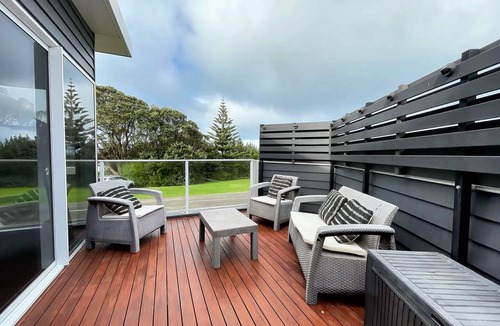 Opunake House | Vinnies Haven - Opunake Holiday Home