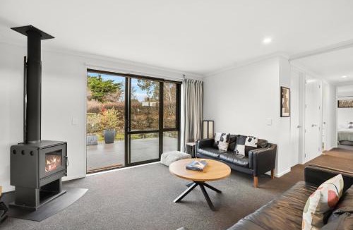 Bannockburn House | Vista Haven - Bannockburn Holiday Home