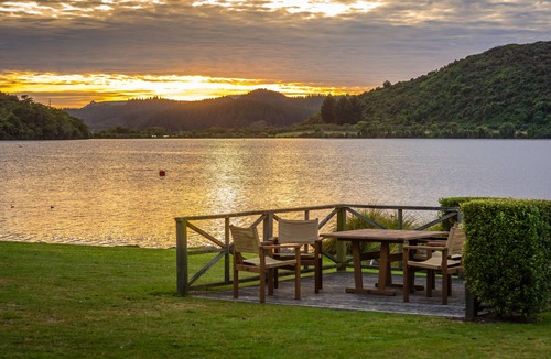 Mourea Hotel | VR Rotorua Lake Resort