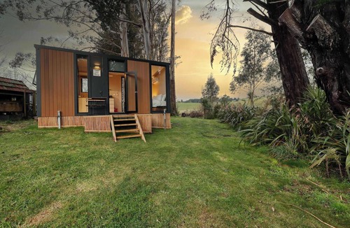 Puketitiri House | Wahi Marie X by Tiny Away